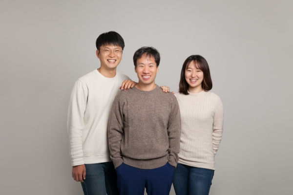 (왼쪽부터)이활석 CTO, 김성훈CEO, 박은정CSO